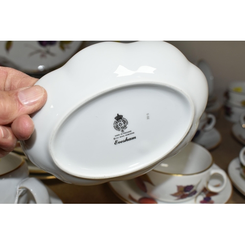 393 - ROYAL WORCESTER 'EVESHAM' PART DINNER SERVICE, comprising seven cups, six saucers, six side plates, ... 