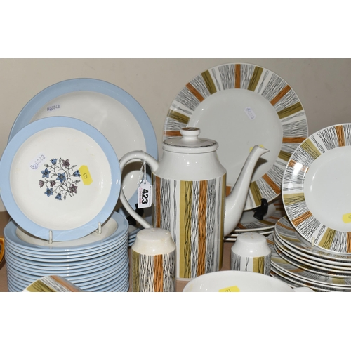 423 - TEA AND DINNER WARES, to include Midwinter Sienna pattern part dinner service, including tea and cof... 