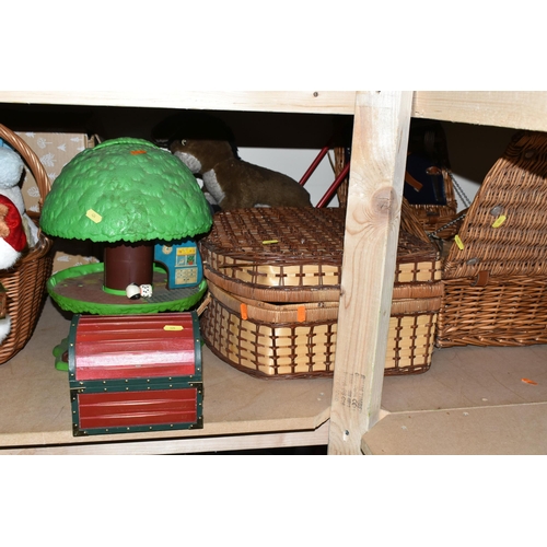 424 - TWO BOXES AND LOOSE SUNDRY ITEMS ETC, to include a four person picnic set in wicker basket, Christma... 