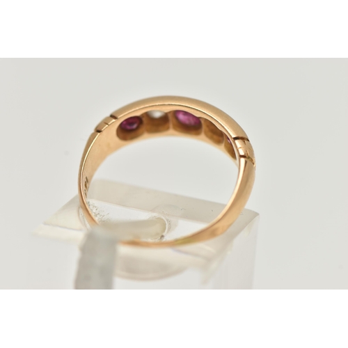 25 - AN EARLY 20TH CENTURY, 18CT GOLD RUBY AND DIAMOND FIVE STONE RING, set with three circular cut rubie... 