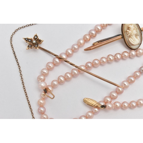 112 - A SMALL ASSORTMENT OF JEWELLERY, to include a light pink cultured pearl necklace, fitted with a yell... 