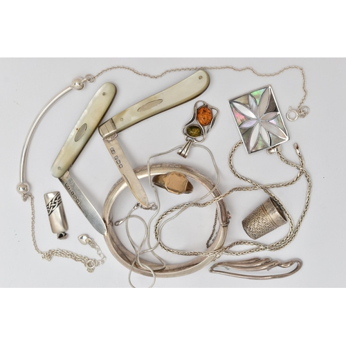 126 - A SMALL ASSORTMENT OF SILVER AND WHITE METAL, to include two silver and mother and pearl fruit knive... 