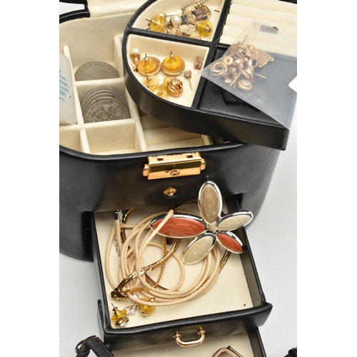 160 - A JEWELLERY BOX WITH CONTENTS, to include a small quantity of yellow metal earrings, some stamped 9c... 