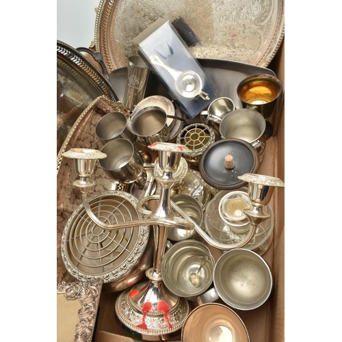 189 - A BOX OF ASSORTED WHITE METAL WARE, to include large trays, a three branch candle stick, rose bowls,... 