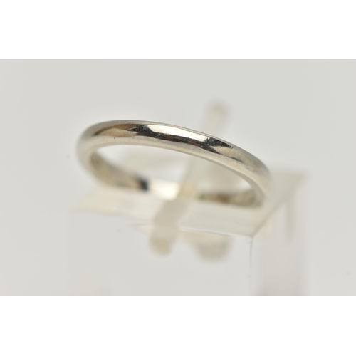 98 - AN 18CT WHITE GOLD BAND RING, polished band, hallmarked 18ct Birmingham, ring size J, approximate gr... 