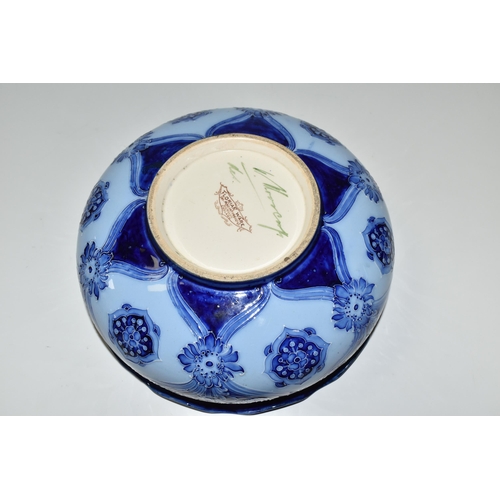 347 - A MOORCROFT MACINTYRE FLORIAN WARE FRUIT BOWL, circa 1900, pattern no. M711, tube line decorated in ... 