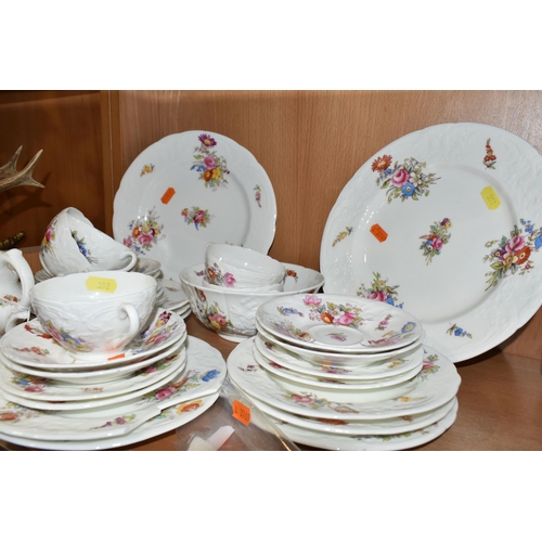 352 - A GROUP OF COALPORT SEVRES GROUP FLORAL SPRAYS TEAWARE, Y3521 embossed floral pattern, scalloped edg... 