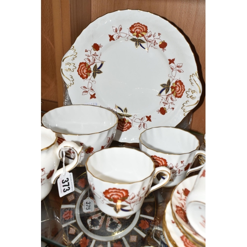 373 - A TWENTY PIECE ROYAL CROWN DERBY 'BALI' TEA SET, pattern no A1100, comprising a cake plate, a cream ... 