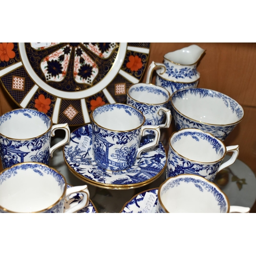 375 - A ROYAL CROWN DERBY IMARI 1128 PLATE AND 'MIKADO' PATTERN COFFEE SET, comprising an Imari 1128 plate... 