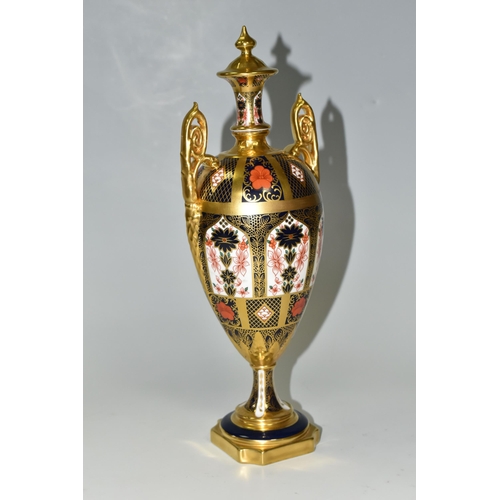 378 - A ROYAL CROWN DERBY 'IMARI 1128 SOLID GOLD' BAND TWIN HANDLED VASE AND FIXED COVER, short pedestal a... 