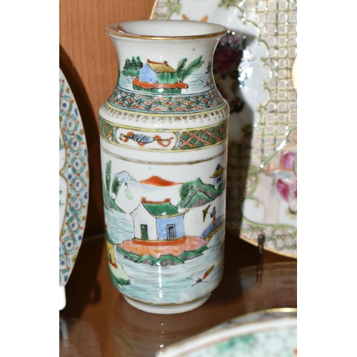 383 - A GROUP OF 19TH AND EARLY 20TH CENTURY CHINESE FAMILLE VERTE AND FAMILLE ROSE PORCELAIN, ETC, compri... 