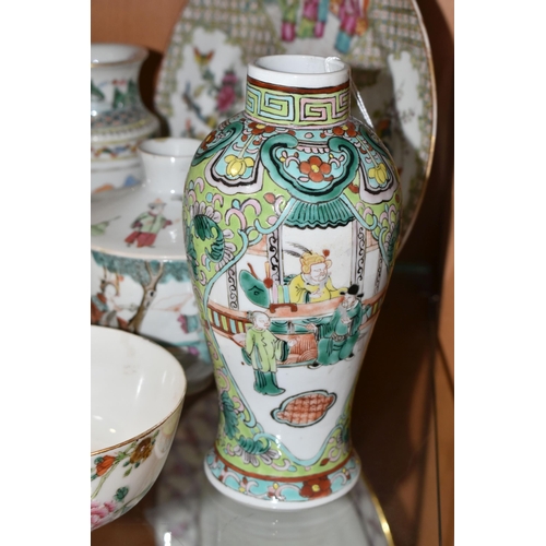 383 - A GROUP OF 19TH AND EARLY 20TH CENTURY CHINESE FAMILLE VERTE AND FAMILLE ROSE PORCELAIN, ETC, compri... 