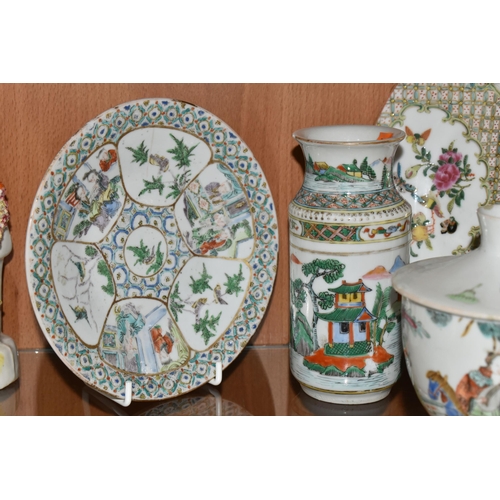 383 - A GROUP OF 19TH AND EARLY 20TH CENTURY CHINESE FAMILLE VERTE AND FAMILLE ROSE PORCELAIN, ETC, compri... 