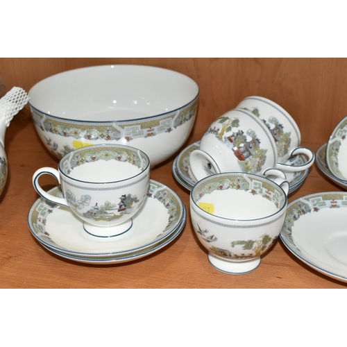 403 - A GROUP OF WEDGWOOD 'CHINESE LEGEND' PATTERN TEAWARE, comprising a covered tureen, footed fruit bowl... 