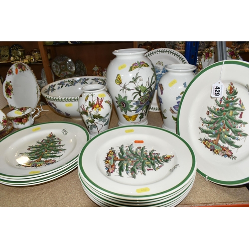 429 - A GROUP OF SPODE CHRISTMAS TREE PLATES AND PORTMEIRION BOTANIC GARDEN VASES, comprising twelve Spode... 