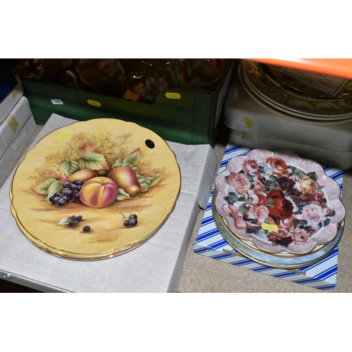 433 - TWO BOXES OF ORNAMENTS AND COLLECTOR'S PLATES, to include two Aynsley 'Orchard Gold' cabinet plates,... 