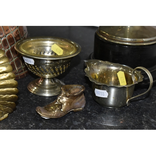 438 - A COLLECTION OF METALWARE, comprising a Victorian brass spirit kettle with original brass stand, a g... 