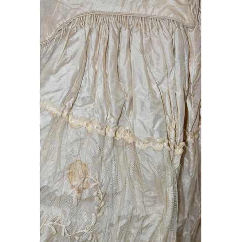 448 - A BESPOKE LATE 19TH CENTURY VICTORIAN SILK AND LACE WEDDING DRESS WITH ACCESSORIES, made for the mar... 