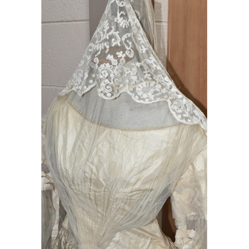 448 - A BESPOKE LATE 19TH CENTURY VICTORIAN SILK AND LACE WEDDING DRESS WITH ACCESSORIES, made for the mar... 