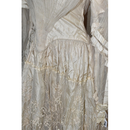 448 - A BESPOKE LATE 19TH CENTURY VICTORIAN SILK AND LACE WEDDING DRESS WITH ACCESSORIES, made for the mar... 