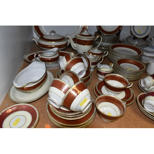 473 - A GROUP OF VARIOUS DINNER WARES, to include burgundy and gilt banded Mascot China/Acme Japan dinner ... 