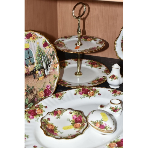 447 - A COLLECTION OF ROYAL ALBERT 'OLD COUNTRY ROSES' PATTERN TEAWARE, comprising teapot, nine tea cups, ... 