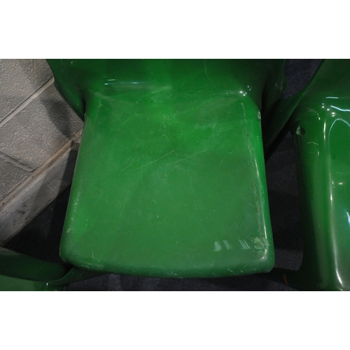 1272 - A SET OF SIX GREEN ITALIAN ARTEMIDE SELENE STACKING CHAIRS (condition report: surface marks, signs o... 