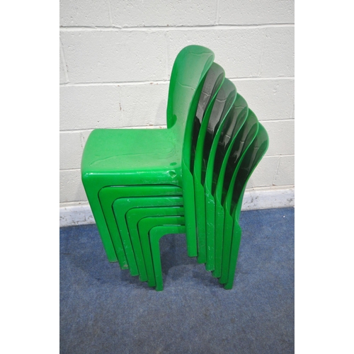 1272 - A SET OF SIX GREEN ITALIAN ARTEMIDE SELENE STACKING CHAIRS (condition report: surface marks, signs o... 