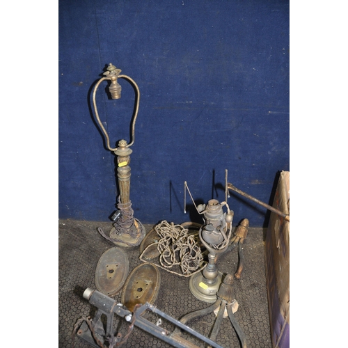 1058 - A BOX CONTAINING VINTAGE METALWARE including brass and gilt lamp bases, brass door handle back plate... 