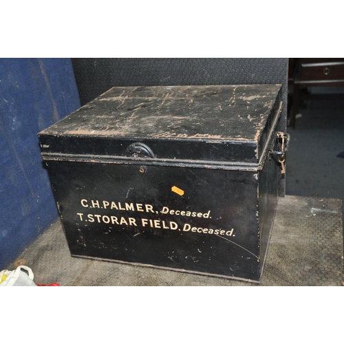 1076 - A VINTAGE DEED BOX, vintage cotton and plastic bunting and a galvanised coal bucket deed box width 4... 