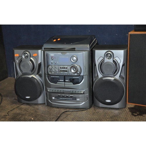 1108 - A VINTAGE HITACHI SDT-3420 MUSIC CENTRE with matching speakers, a pair of later speakers (untested),... 