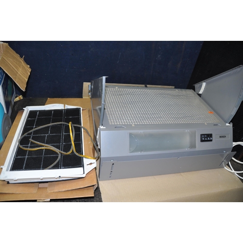 1113 - A BOSCH DHE635GB COOKER HOOD width 60cm depth 42cm and an Electrolux Xio vacuum cleaner (both PAT pa... 