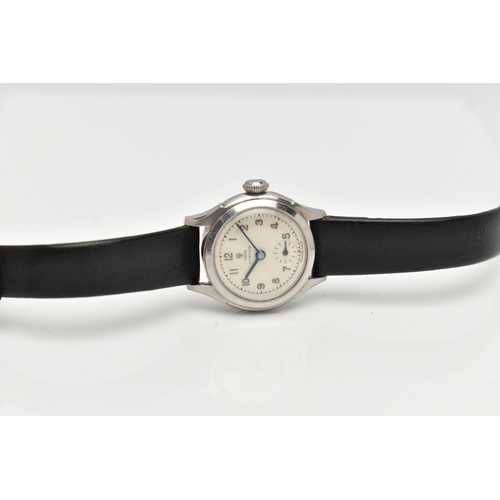 37 - A LADYS 'TUDOR' WRISTWATCH, manual wind, round white dial signed 'Tudor Oyster', Arabic numerals, su... 