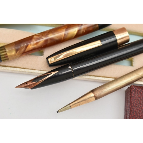 117 - THREE PENS, to include a Parker Victory fountain pen with 14k nib, a Sheaffer fountain pen with 14K ... 