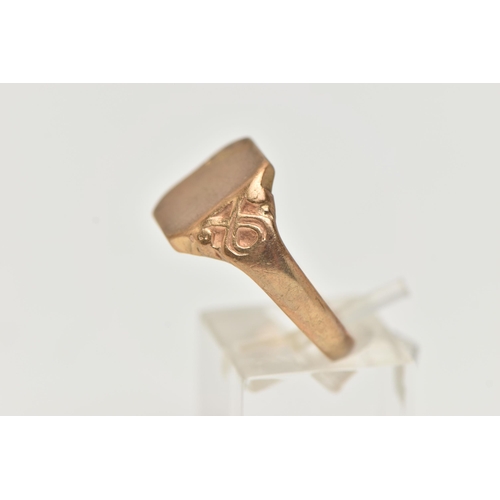 97 - A GENTS 9CT GOLD SIGNET RING, of a polished square form, scroll detail to the shoulders, leading on ... 