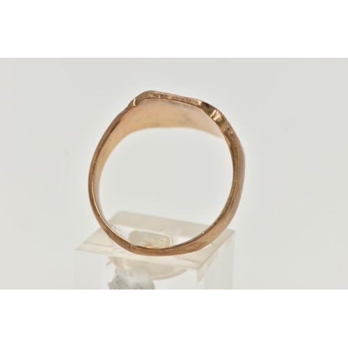 97 - A GENTS 9CT GOLD SIGNET RING, of a polished square form, scroll detail to the shoulders, leading on ... 