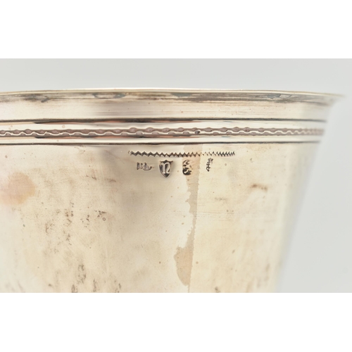 139 - AN EARLY 20TH CENTURY SILVER VASE, hammer effect, personal engraving reads 'From F.B to his faithful... 