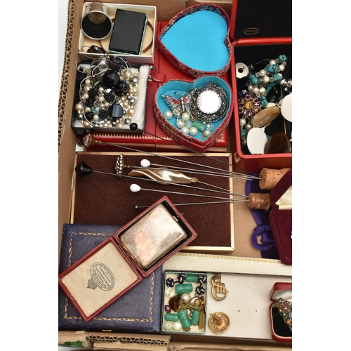 155 - A BOX OF ASSORTED ITEMS, to include various pieces of costume jewellery, beaded necklaces, earrings,... 