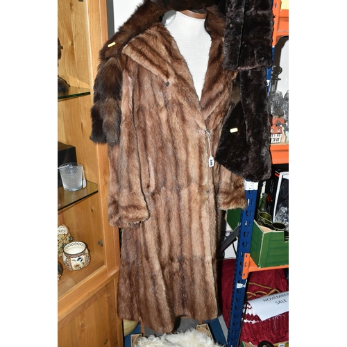 346 - A GROUP OF VINTAGE FURS, comprising a 1940's brown fur coat, fur stole and hat, a dark brown full le... 