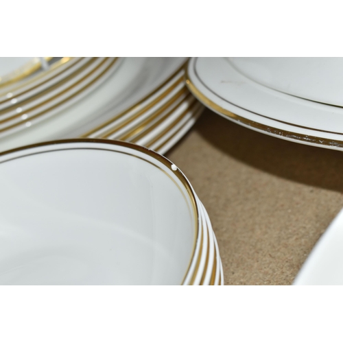 398 - A COLLECTION OF ROYAL DOULTON 'GOLD CONCORD' PATTERN DINNERWARE AND 'SONNET' PATTERN TEAWARE, compri... 