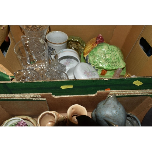 457 - THREE BOXES OF CERAMICS AND MID-CENTURY ORNAMENTS, to include a Wedgwood 'Hathaway Rose' pattern bud... 