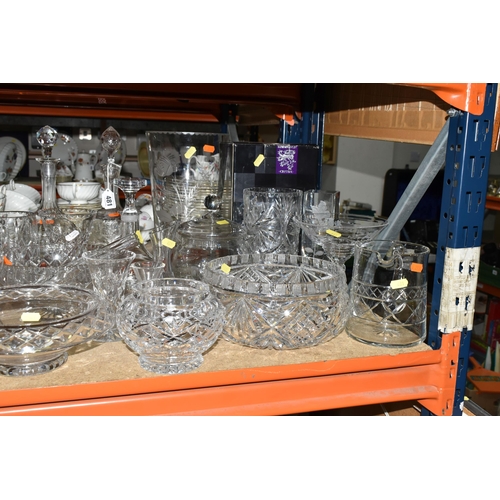 481 - A LARGE QUANTITY OF CUT CRYSTAL AND ETCHED GLASSWARE, comprising a set of six RCR wine glasses, six ... 