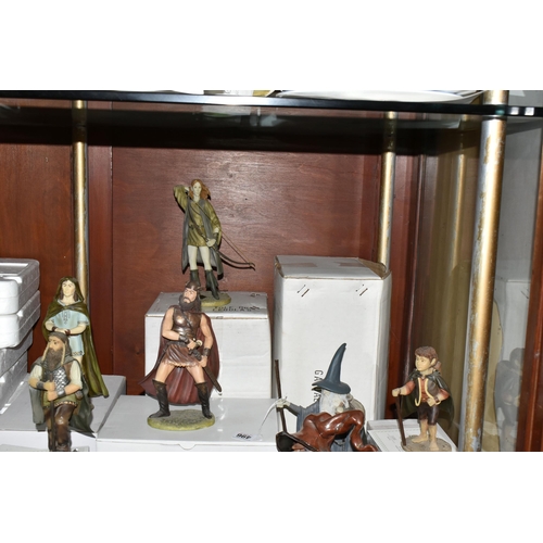 496 - LORD OF THE RINGS INTEREST: A COLLECTION OF FIGURES AND COLLECTORS PLATES, comprising nine Danbury M... 