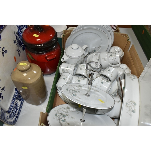 531 - FIVE BOXES AND LOOSE CERAMICS, ETC, assorted tea, coffee and dinnerware, including Alfred Meakin 'Mi... 