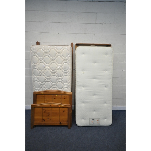 1322 - A PINE SINGLE GUEST BED, with a cumfilux mattress and somerset mattress (condition report: general s... 