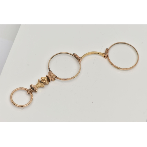 32 - A PAIR OF EARLY 20TH CENTURY, 12CT GOLD LORGNETTE READING GLASSES, decorated with a floral and folia... 