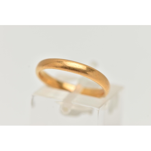 33 - A 22CT GOLD BAND RING, polished band, hallmarked 22ct London, ring size L, approximate gross weight ... 