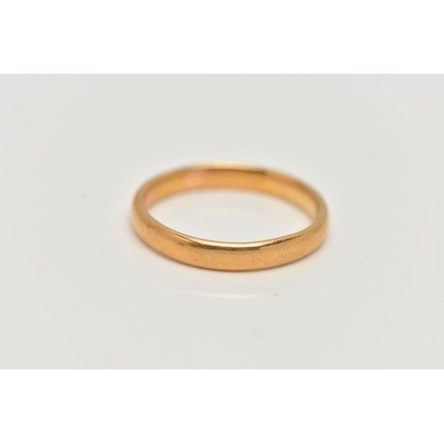 33 - A 22CT GOLD BAND RING, polished band, hallmarked 22ct London, ring size L, approximate gross weight ... 