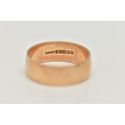 108 - A WIDE 9CT GOLD POLISHED BAND RING, hallmarked 9ct London, ring size leading edge N, approximate gro... 