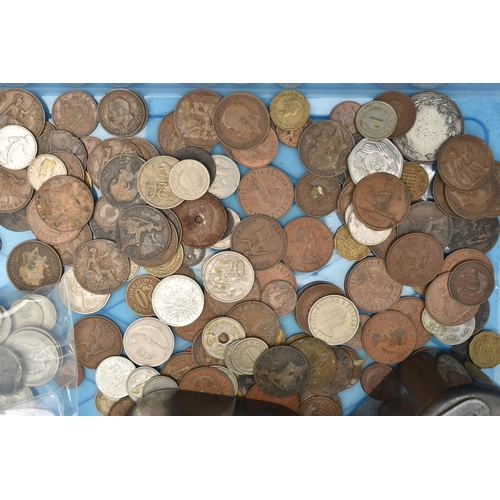 160 - A PLASTIC BOX OF MIXED WORLD COINS, to include over 400 grams of mixed silver coins, two Birmingham ... 